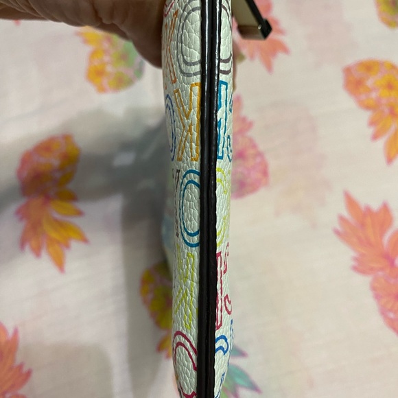 CK Calvin Klein Wristlet Wallet White Rainbow CK Logo Pattern - NWOT💚 - Picture 5 of 5